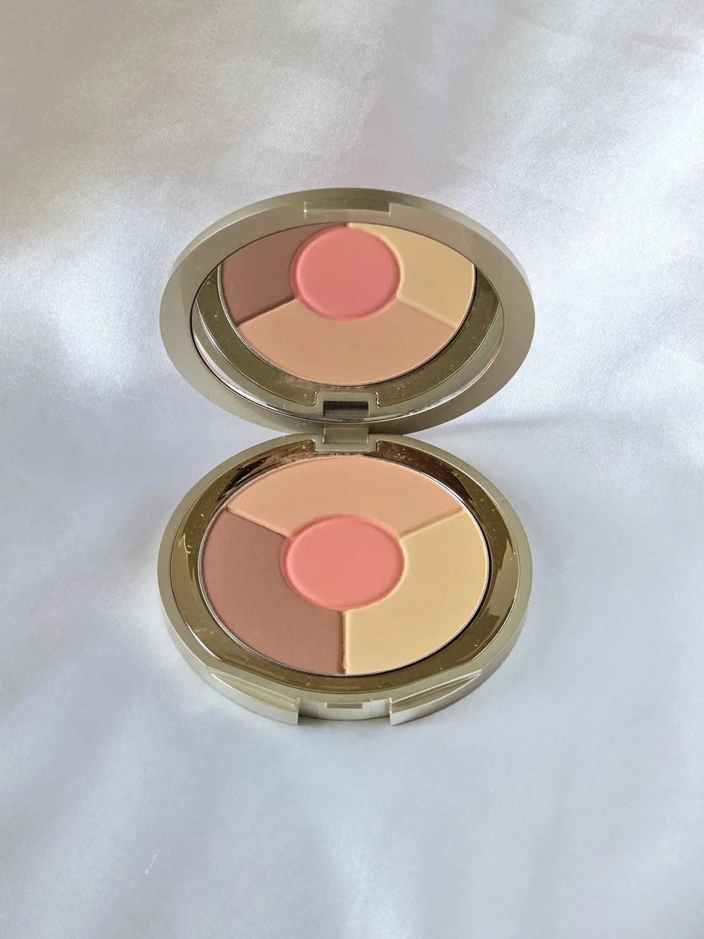Stila NIB One Step Correct Brightening Finishing Powder - Deep